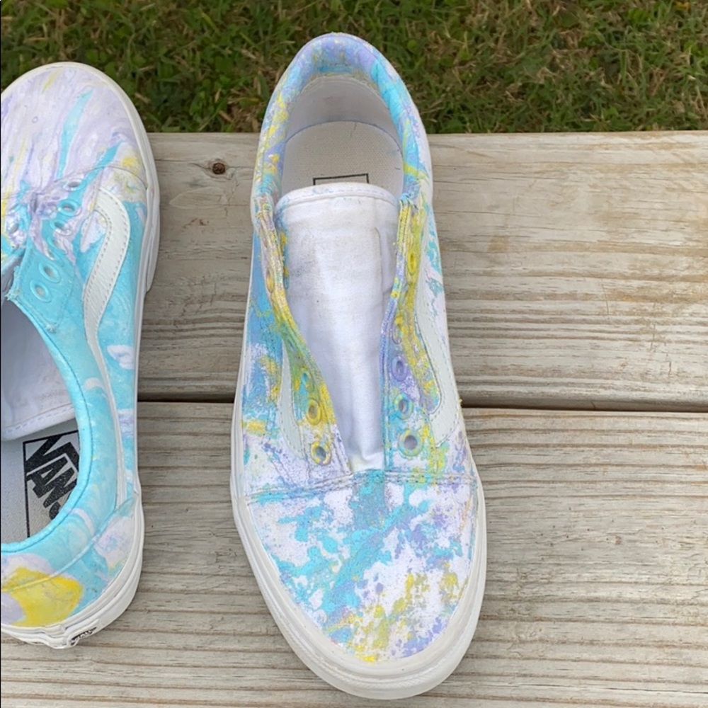 Vans - Picture 6 of 8
